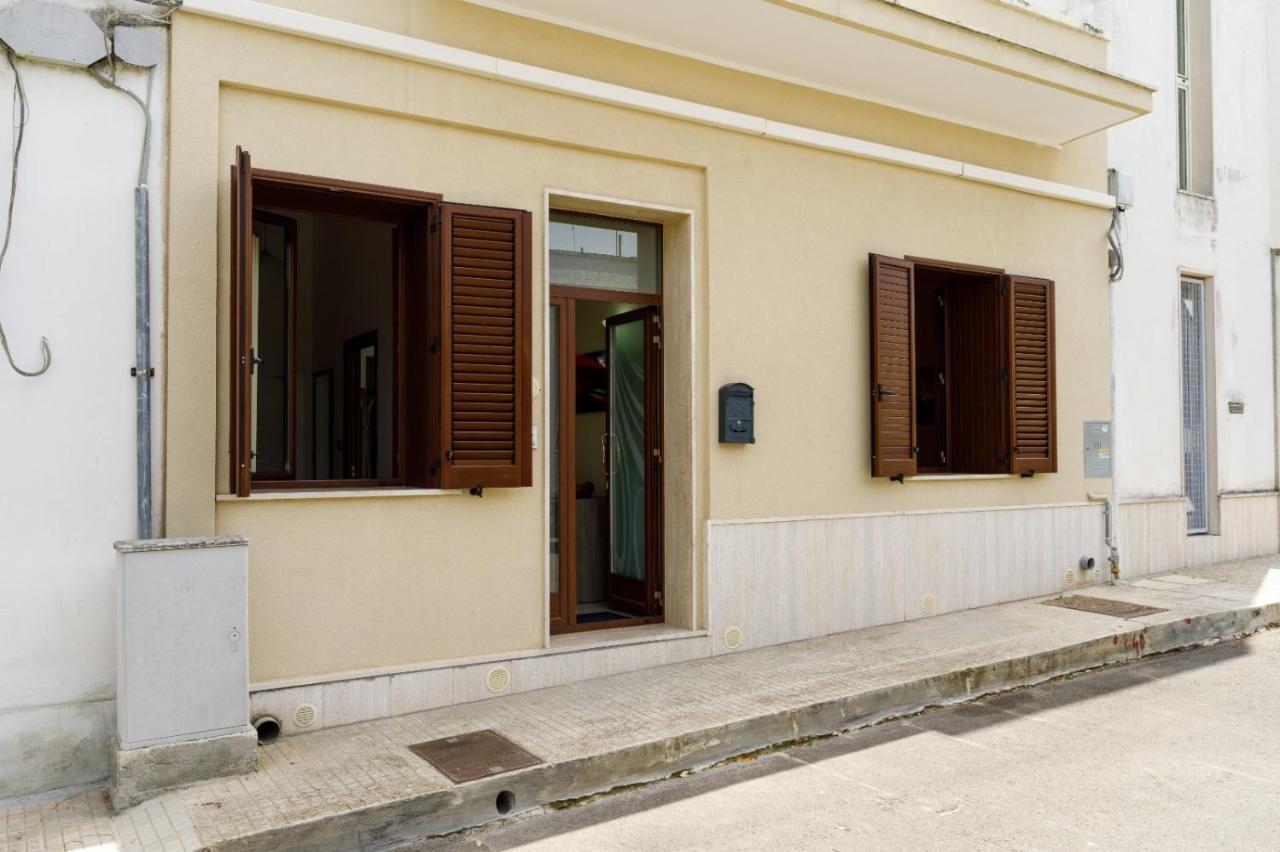 Vacation Rental "Nonna Cecilia"レッチェ エクステリア 写真