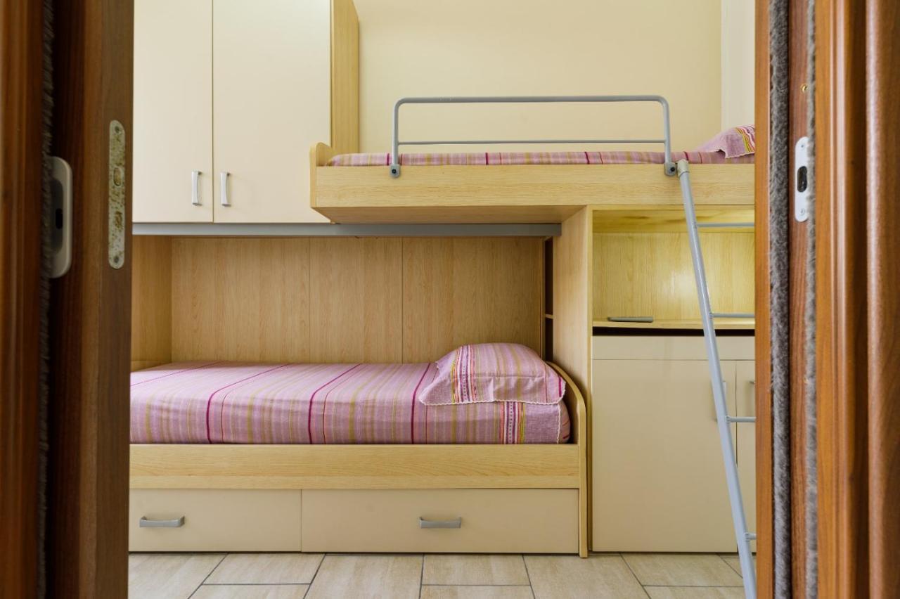 Vacation Rental "Nonna Cecilia"レッチェ エクステリア 写真