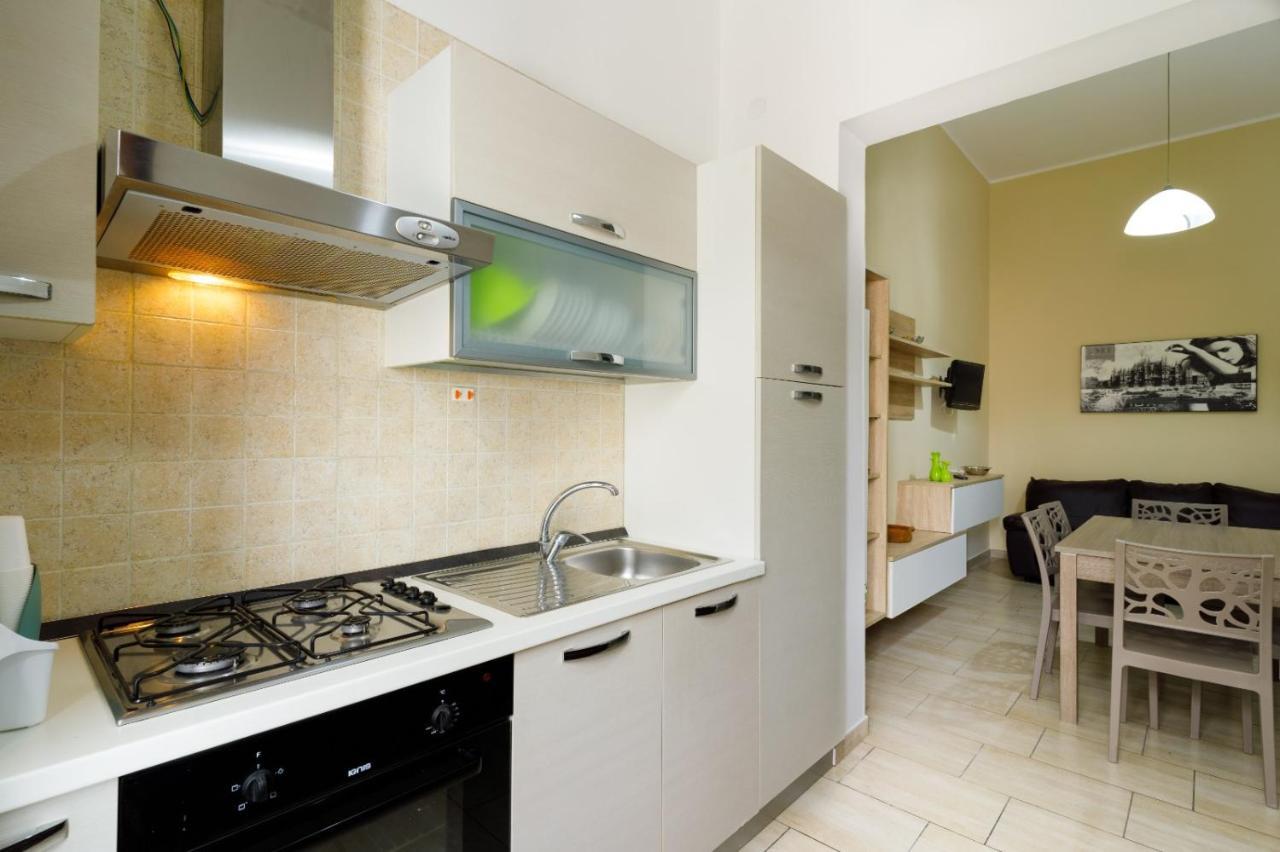 Vacation Rental "Nonna Cecilia"レッチェ エクステリア 写真